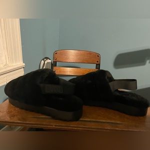 Brand new Ugg’s black Slides